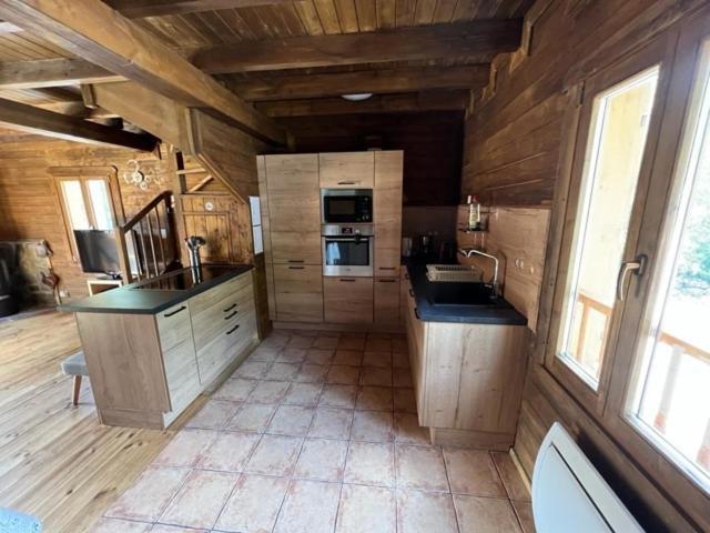 Chalet 6A Dans Les Pyrenees Proche D'Andorre ลอสปิตาเลต์-แพรส์-ลองดอร์ ภายนอก รูปภาพ